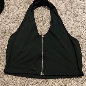 black round the neck top